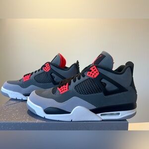 Men’s Air Jordan 4 Metro, size 13, Dark Grey/ Infrared